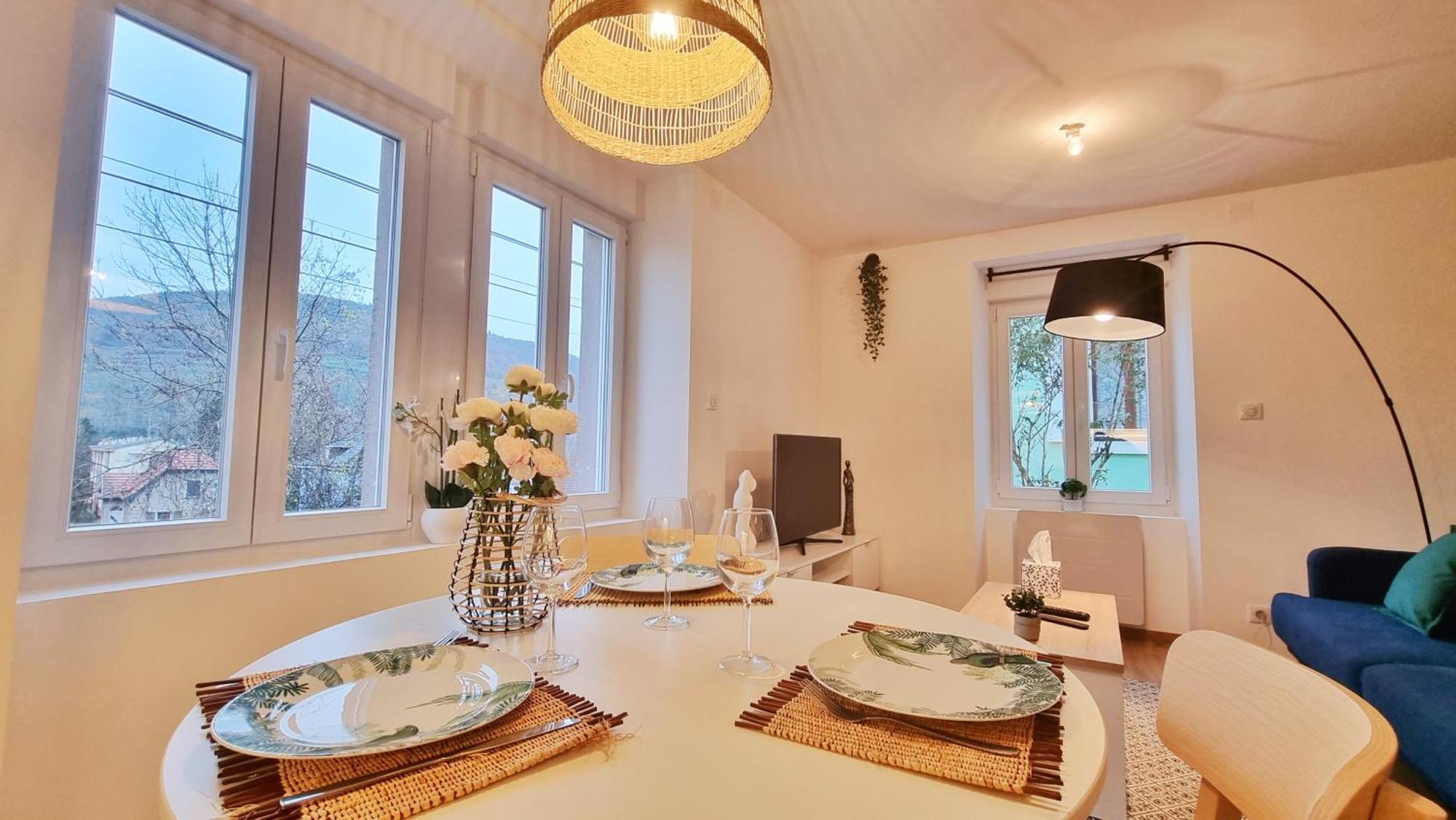 La Buhl Verte - Chic Et Moderne - Calme - Fibre - Relax Bnb Ngoại thất bức ảnh